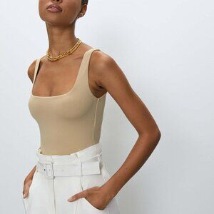 Aritzia Babaton Contour Squareneck Tanktop Bodysuit
